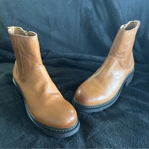 SoftWalk Women’s Leather Ankle Boots – Size 8.5 – Brown – Comfort Sole